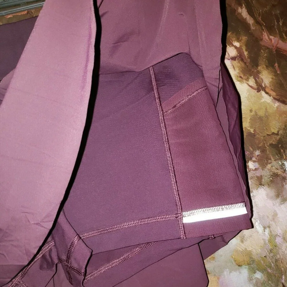Lululemon Quick Pace Skirt w Shorts Dark Adobe  vine red sz  8  Like new - Picture 3 of 8